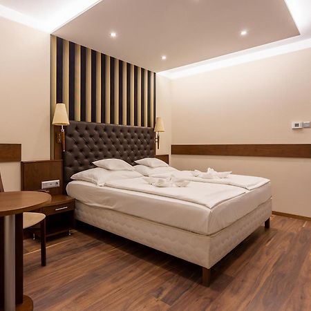 Szonyi Garden Hotel Pest Budapeşte Dış mekan fotoğraf