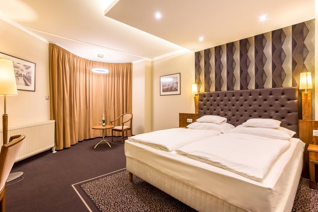 Szonyi Garden Hotel Pest Budapeşte Dış mekan fotoğraf